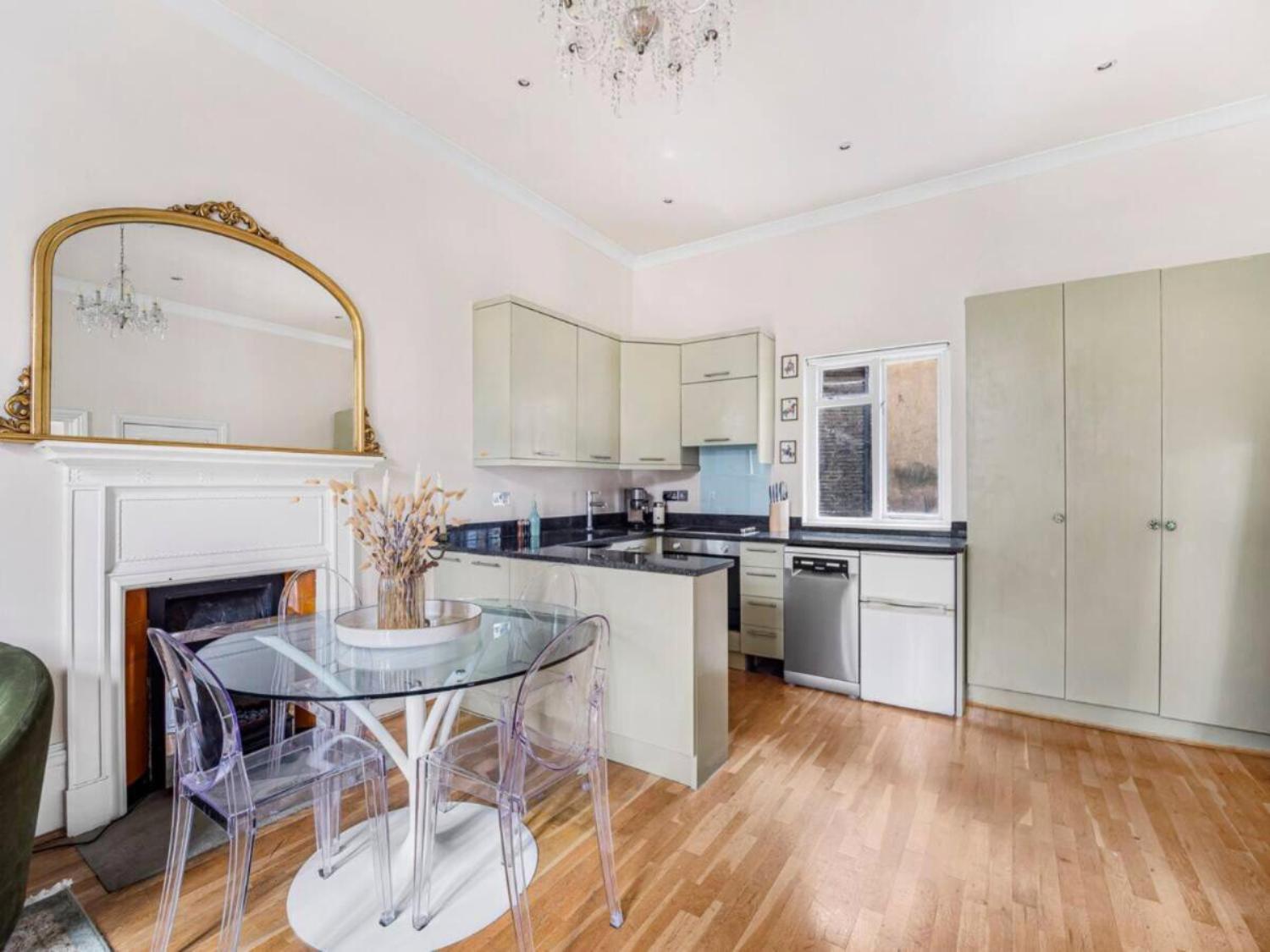 Chic & Cosy Flat With Terrace, 5-min Walk To Pimlico Tube, Pet-friendly Apartment London